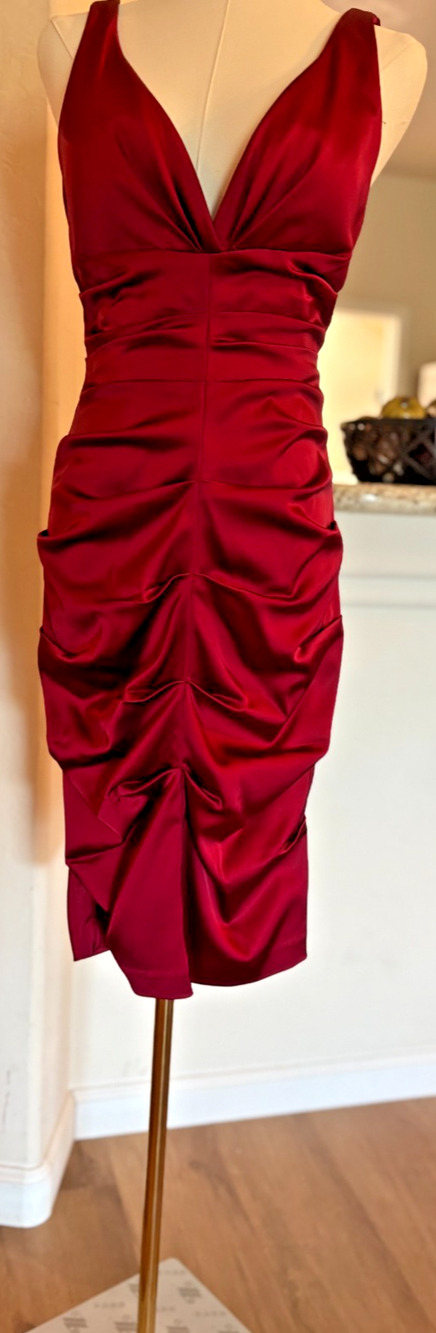 Xscape Joanna Chen Burgundy Satin Ruched Bodycon Dress Sleeveless V-Neck Size 8